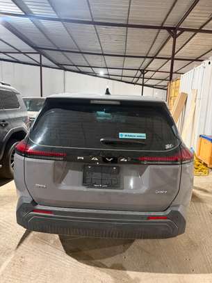 Toyota Rav4 image 14