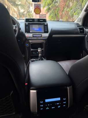 TOYOTA PRADO SERIE:TX ANNÉE 2018 image 6