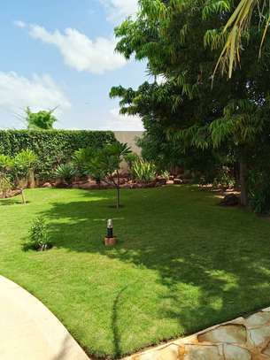 Belle villa F5 à louer à la résidence Kalahari (Saly) image 10