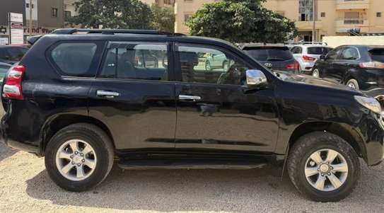 Toyota Landre cruser image 2