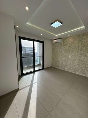 Appartement a loué aux Point E image 3