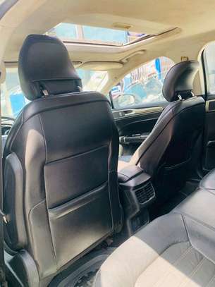 Ford fusion image 5