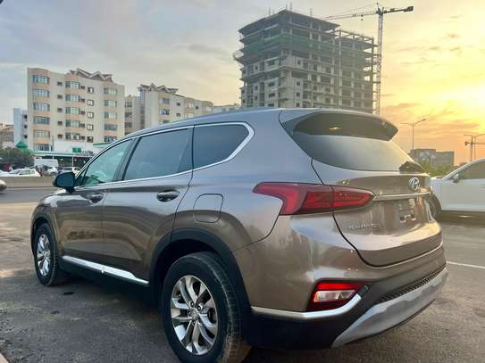 Hyundai Santa Fe 2019 image 8