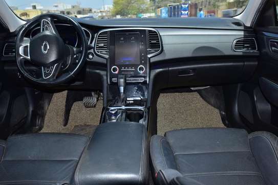 Marque Renault  modèle SM6 2017 image 6