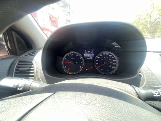 HYUNDAI ACCENT 2016 image 9