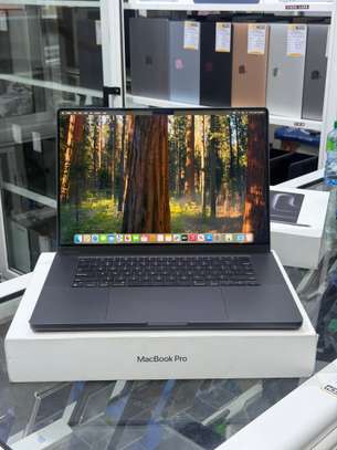 MacBook Pro 2023 M3 Pro 16 pouces image 4