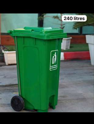 Poubelle 120Litre  240Litre image 5