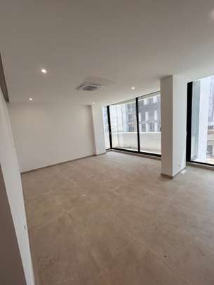APPARTEMENT F4 DE STANDING À VENDRE AUX ALMADIES image 6