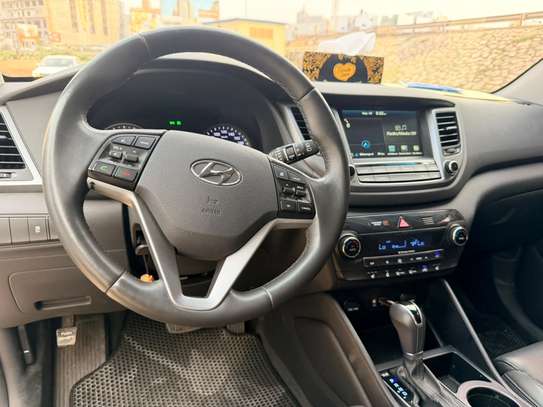 Hyundai Tucson image 12