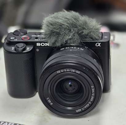 ZV-E10 + 16-50mm image 7