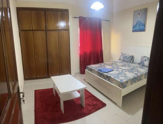 CHAMBRE MEUBLÉE CLIMATISÉE À LOUER PAR JOURS image 6
