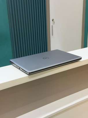 DELL PRECISION 7760 image 8