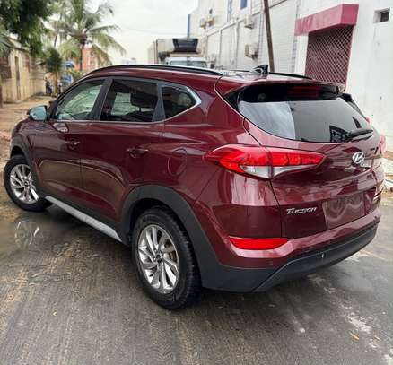 Hyundai tucson 2017 image 6