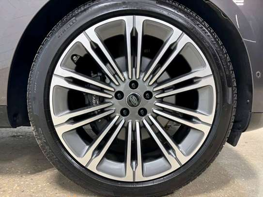 Range Rover P400 SE AWD 2025 image 5