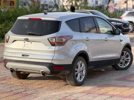 Ford Escape se image 4