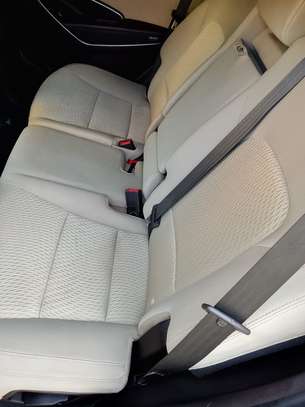 Hyundai santafe 2018 image 4