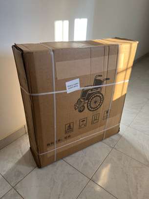 Chaise roulante neuve fauteuil roulant image 3