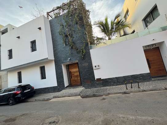 Villa vide à louer à Fann Hock image 1