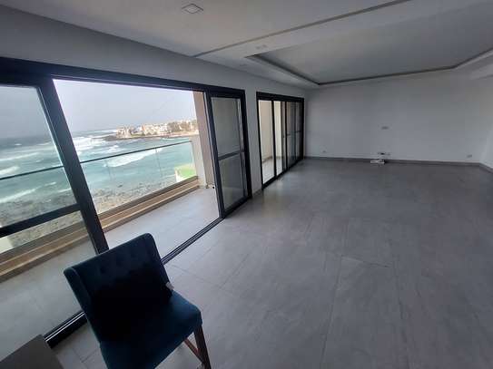 Appartement F5 vue mer, idéalement situé au Virage image 4