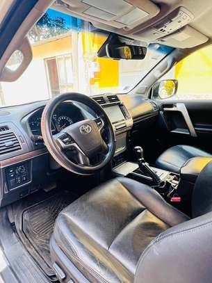 Toyota Prado Land cruiser 2018 image 6