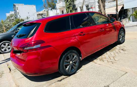 Peugeot 308 image 3