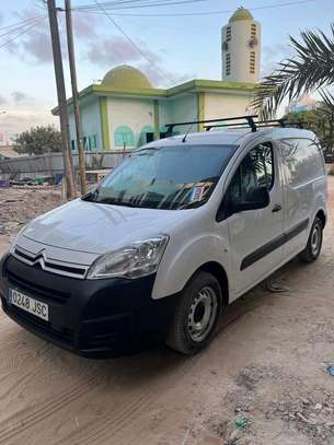 Citroen berlingo image 2