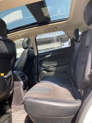 LOCATION FORD EDGE SPORT image 2