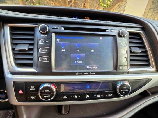 Toyota Highlander 7 places image 4