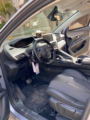 PEUGEOT 3008 image 5