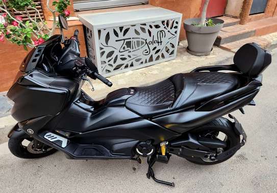 YAMAHA TMAX DX 2019 image 5