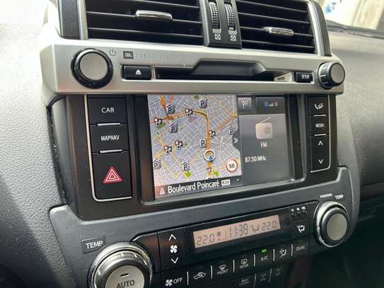 Toyota land cruiser VX image 7