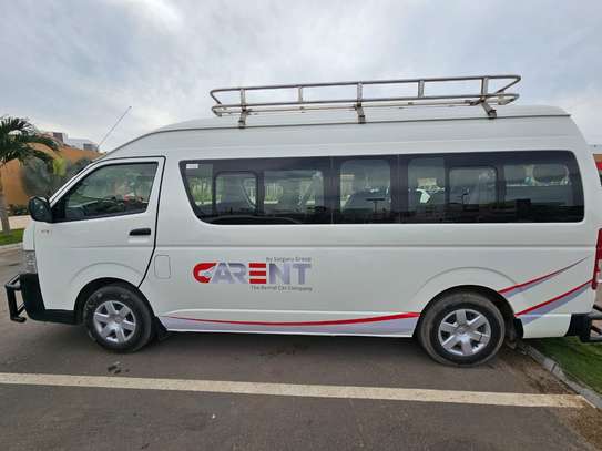 Toyota Hiace 2025 image 2