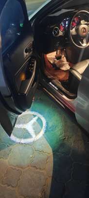 MERCEDES GLA 200d image 10