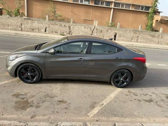 HYNDAI ELANTRA 2014 image 8