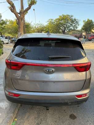 Vente flash Kia Sportege 2018 venant image 6
