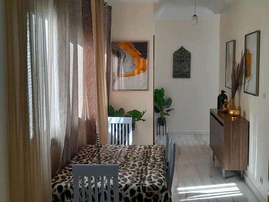 2 Chambres,Salon meublés aux Mamelles image 5