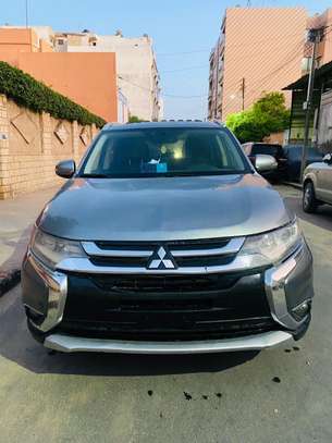 Mitsubishi Outlander  2016 image 2