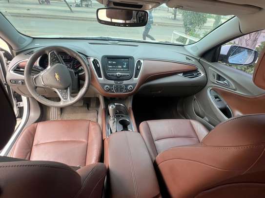 Chevrolet  malibu image 4