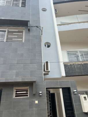 Villa R+2 à louer à Grand Mbao Cité baobab 2 image 10