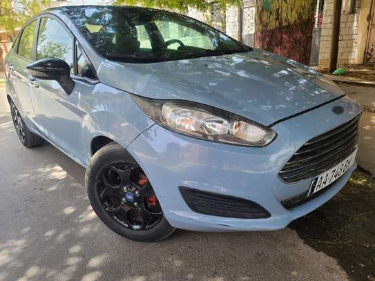 Ford Fiesta 2011 image 1