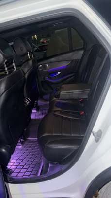 MERCEDES GLC 300 2021 image 14
