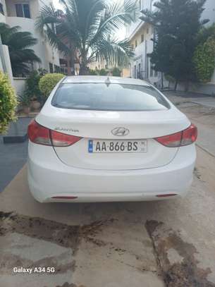 Hyundai elantra 2013 excellent état image 1