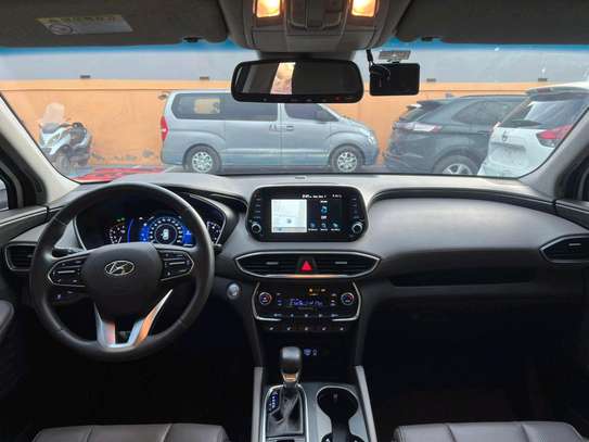 Hyundai Santafe image 12