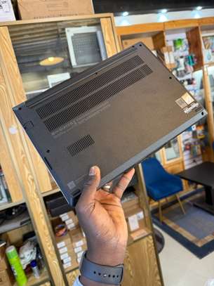 Lenovo E14 Gen 5 - Ryzen 3 Pro | 16GB | 256 SSD image 4
