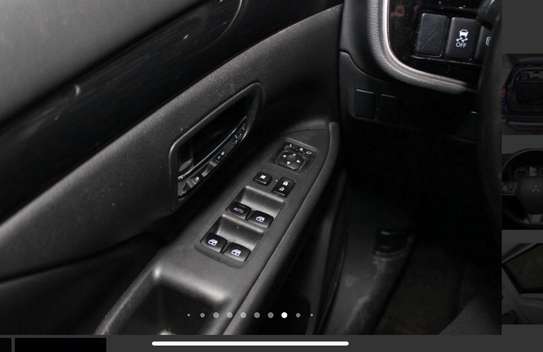 Mitsubishi outlander à louer image 11