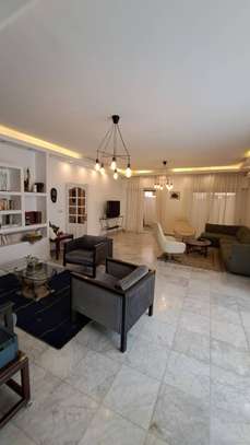 MAGNIFIGUE DUPLEX F6 A LOUER AUX ALMADIES image 6