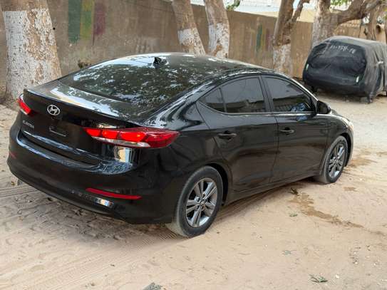 Hyundai Elantra 2017 image 9