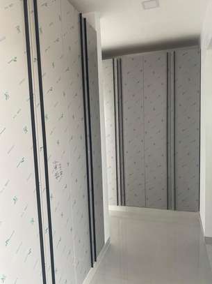 Appartement neuf 4 chambres à louer aux Almadie image 3