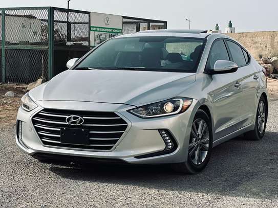 Hyundai elantra image 3