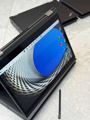 Lenovo Thinkpad x380 Yoga image 4